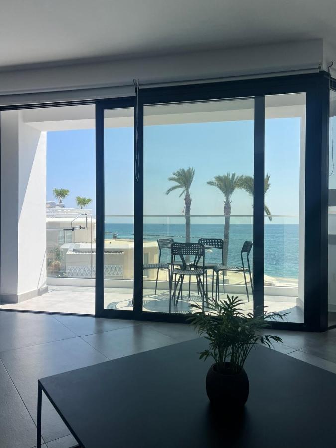 Sea La Vie #2 - Luxury Seaview Apartment Paphos Buitenkant foto